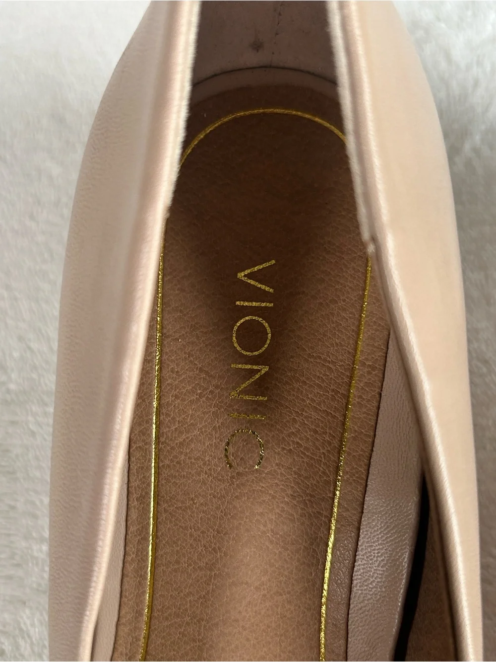 Vionic Josie Classic Pointed-Toe Kitten Heels Pumps Nude/Beige Women’s Size 7.5